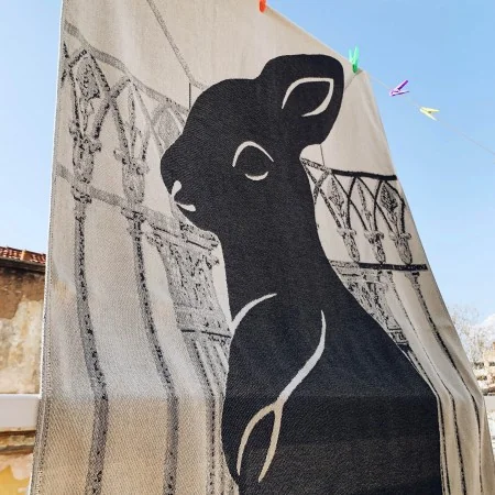 Πετσέτα "Μαύρο Κουνέλι" 2