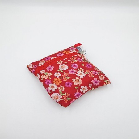 Easy Travel Bag - Red Flowers